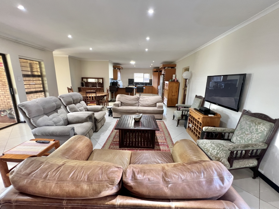3 Bedroom Property for Sale in Noorsekloof Eastern Cape